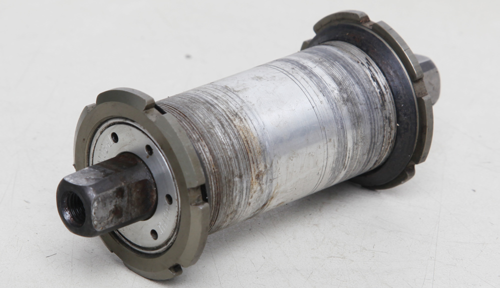 Hilary Stone Bottom Brackets Threadless 