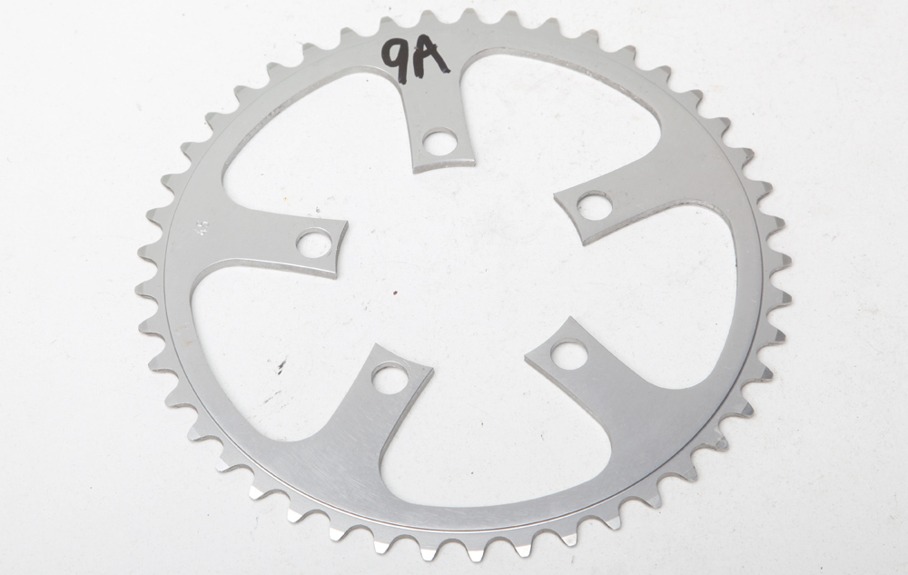 Plateau Vélo 28 Dents – BCD 86 Mm – Acier – Pour Course/route – Très Bon état